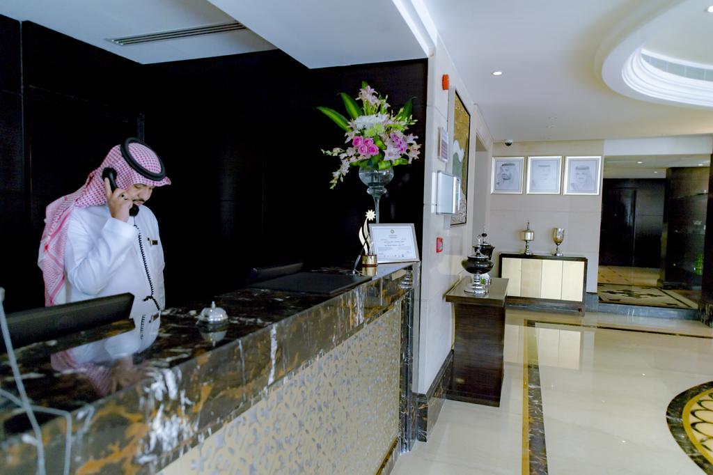 Boudl Al Woroud Aparthotel 4*