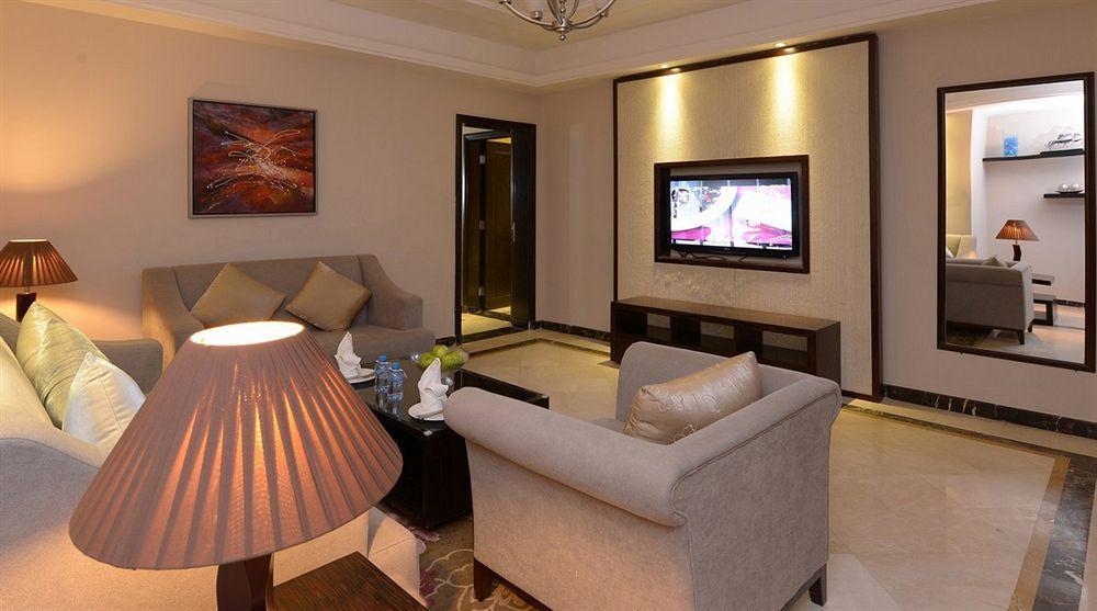 Boudl Al Woroud Aparthotel 4*