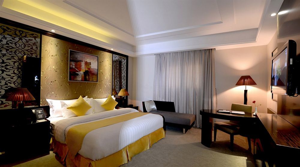 Boudl Al Woroud Aparthotel 4*
